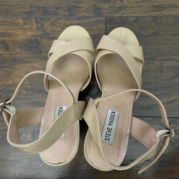 Steve Madden Wedge Sandals - Picture 5 of 7